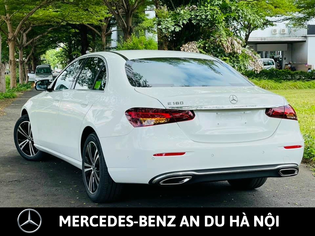 Mercedes E180 2021